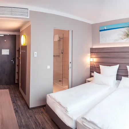 Tulip Messe Hotel 4*