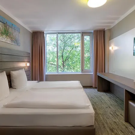 Hotel Tulip Messe 4*