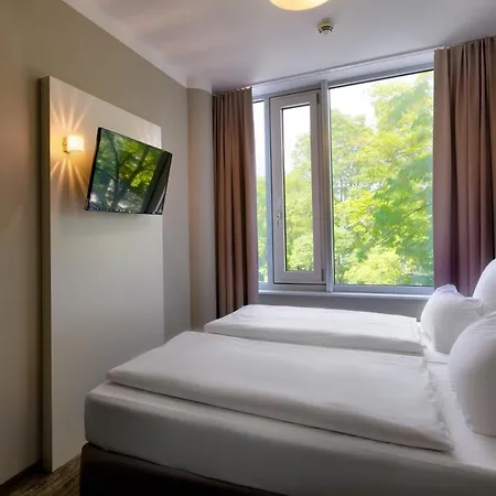 Szálloda Tulip Messe 4*