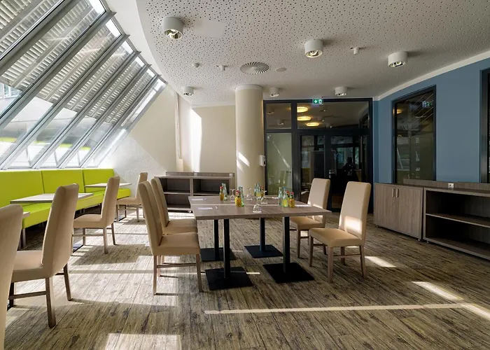 Tulip Messe Hotel 4*