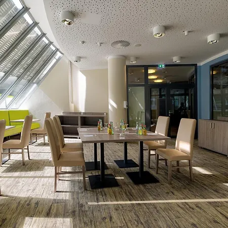 Tulip Messe Hotel 4*