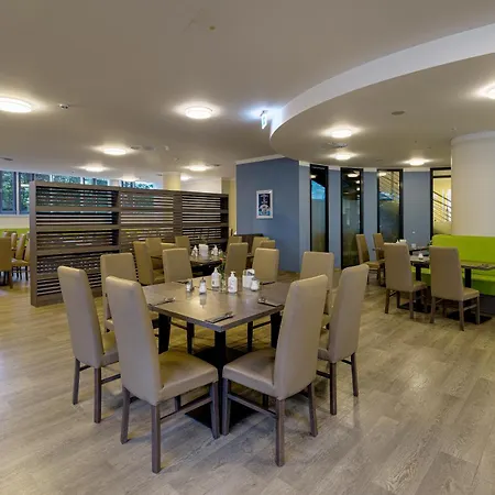 Tulip Messe 4* Μόναχο